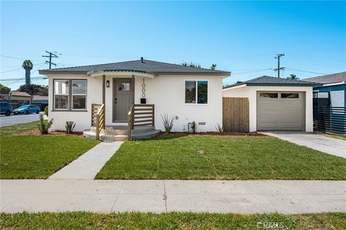 1000 W 131st St, Compton, CA, 90222-1931 | Card Image