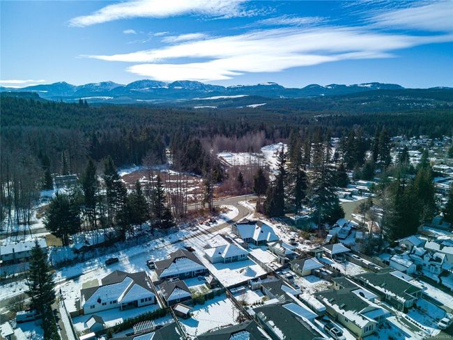 2876 Carlisle Lane, House other with 3 bedrooms, 2 bathrooms and 4 parking in Cumberland BC | Image 44