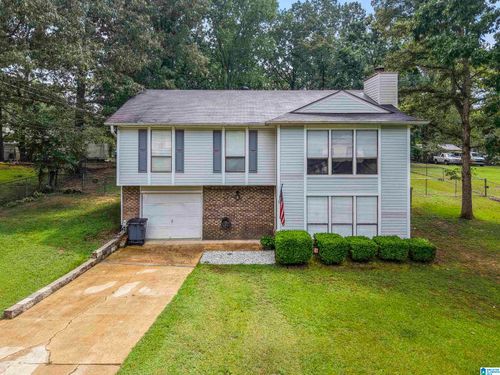 3229 Edenburg Dr, HUEYTOWN, AL, 35023-5777 | Card Image