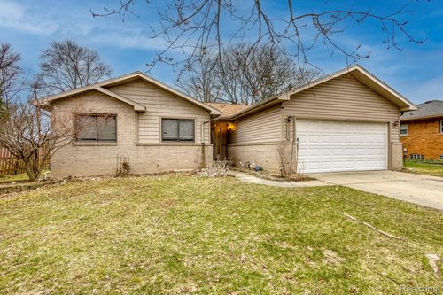 19249 Parkville St, Livonia, MI, 48152-2100 | Card Image