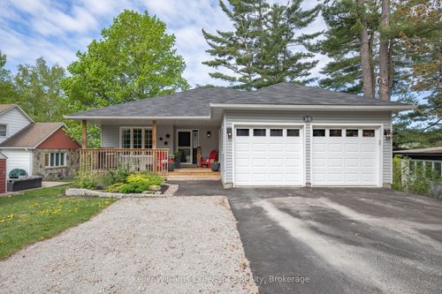 10 Clarence Ave, Penetanguishene, ON, L9M1A9 | Card Image