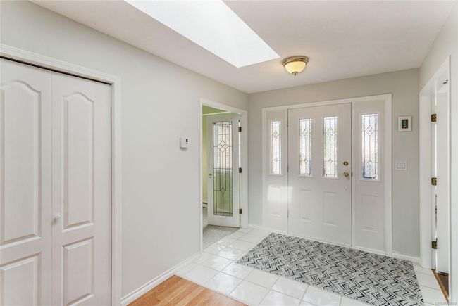 800 Mulholland Dr, House other with 3 bedrooms, 2 bathrooms and 2 parking in Parksville BC | Image 7