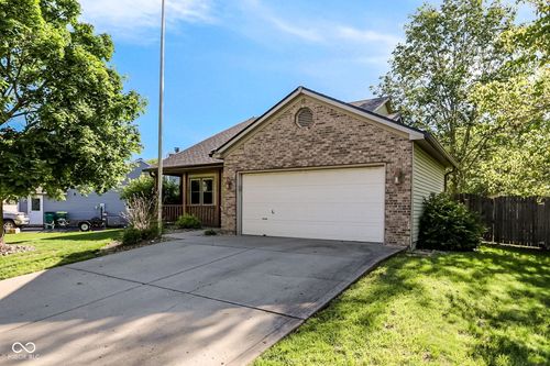 3955 Pebble Beach Ct, Franklin, IN, 46131-8514 | Card Image