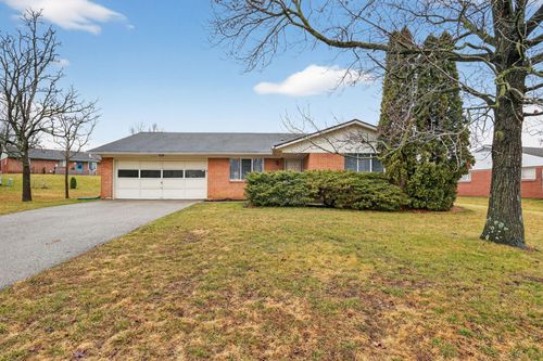 689 Liberty Ln, Westerville, OH, 43081-3146 | Card Image