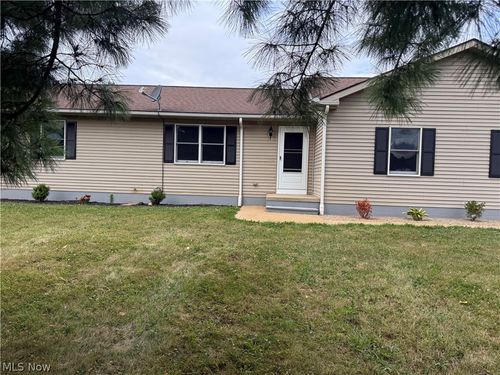 7915 Kennard Rd, Lodi, OH, 44254-9729 | Card Image