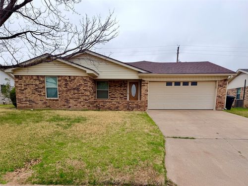 7967 Bonnie Cir, Abilene, TX, 79606-5522 | Card Image