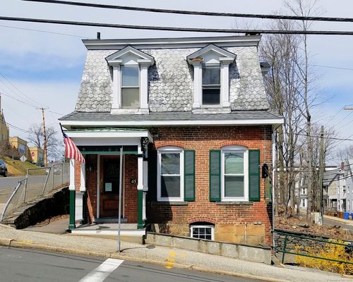 45 White St, Shelton, CT, 06484-3129 | Card Image