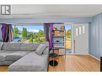 2391 Tranquille Rd, House other with 3 bedrooms, 1 bathrooms and 6 parking in Kamloops BC | Image 3