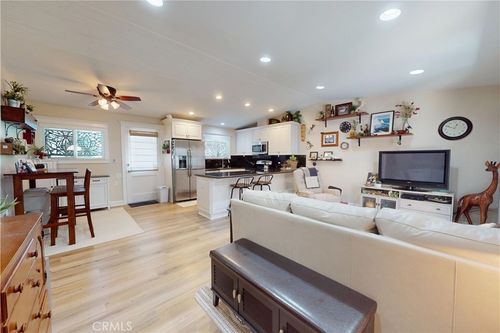 b-613 Avenida Sevilla, Laguna Woods, CA, 92637-3375 | Card Image