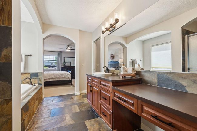 316 Everbrook Way Sw, House other with 4 bedrooms, 4 bathrooms and 4 parking in Calgary AB | Image 29