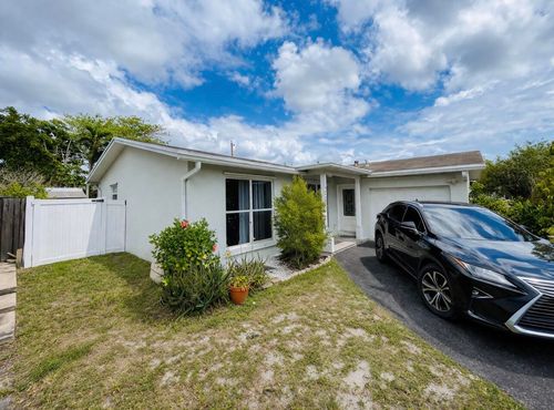11361 Nw 32nd Pl, Sunrise, FL, 33323-1409 | Card Image