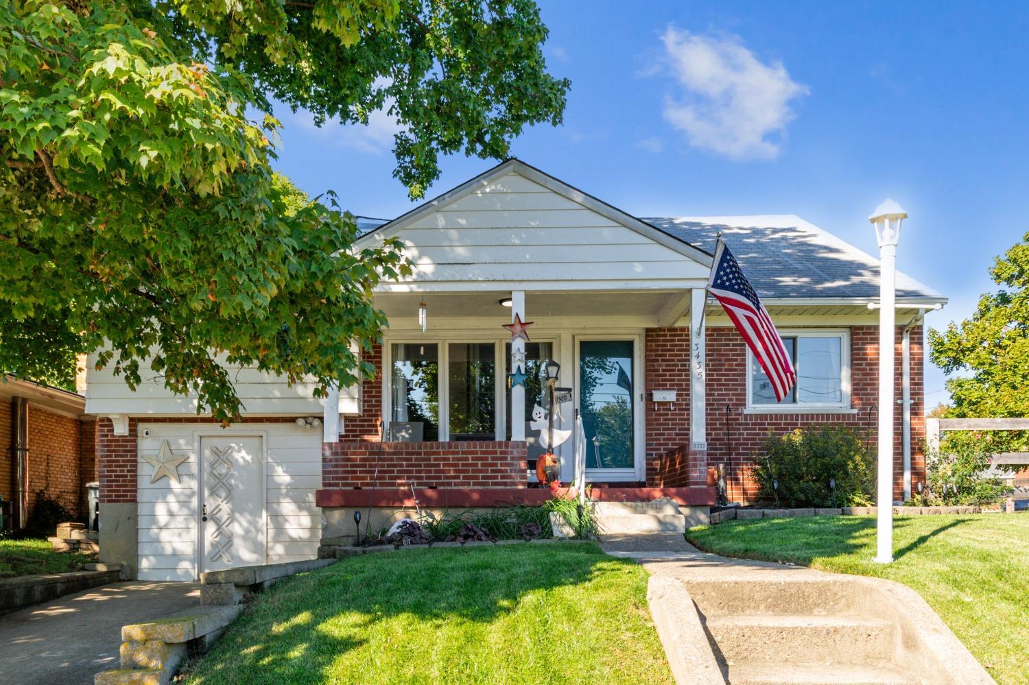 Moonridge Dr, Cincinnati, OH 45248