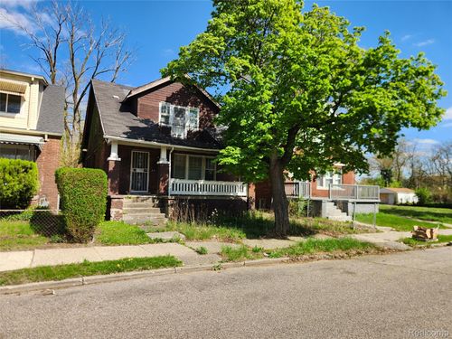15718 Northlawn St, Detroit, MI, 48238-1182 | Card Image