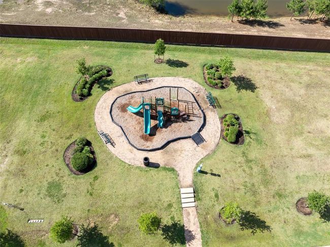 Playground walking distance perfect to take your kids out of the house | Image 32