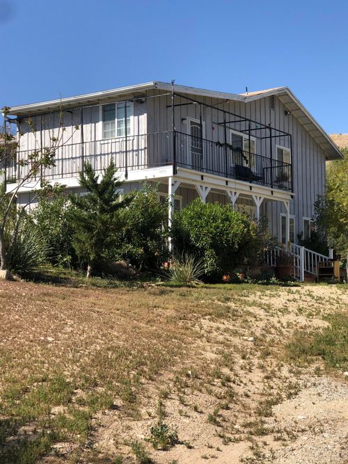 15771 Baker Canyon Rd, Santa Clarita, CA, 91390-4738 | Card Image