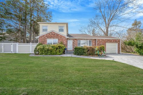 344 Woods Rd, North Babylon, NY, 11703-1410 | Card Image