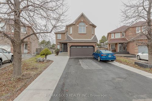 72 Chadwick St, Brampton, ON, L6Y4Y1 | Card Image