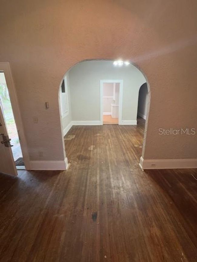 Living room to Dining Room | Image 5