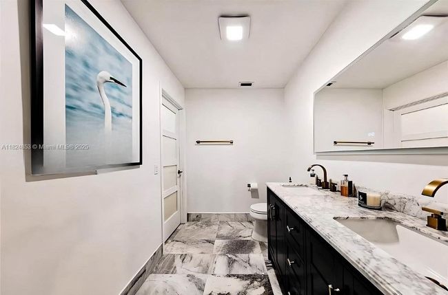 11300 Sw 94 Th Ave, House other with 5 bedrooms, 4 bathrooms and null parking in Miami FL | Image 13