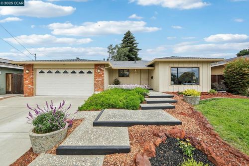 6533 King Way, Dublin, CA, 94568-2108 | Card Image