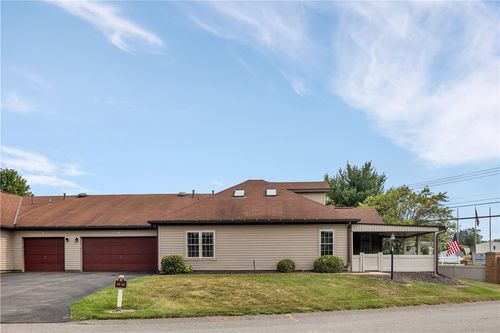11 Ashford Dr, Cranberry Twp, PA, 16066-7401 | Card Image