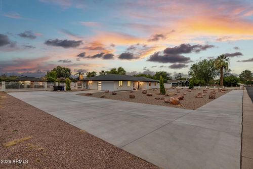 803 E Melody Drive, Gilbert, AZ, 85234 | Card Image