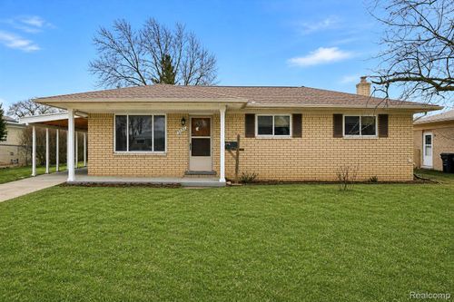 2938 Fox Hill Dr, Sterling Heights, MI, 48310-3028 | Card Image