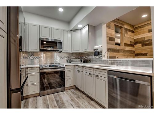 302-645 S Park Ave, Breckenridge, CO, 80424-5008 | Card Image