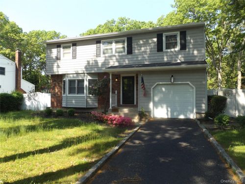 387 Mark Tree Rd, East Setauket, NY, 11733-1030 | Card Image