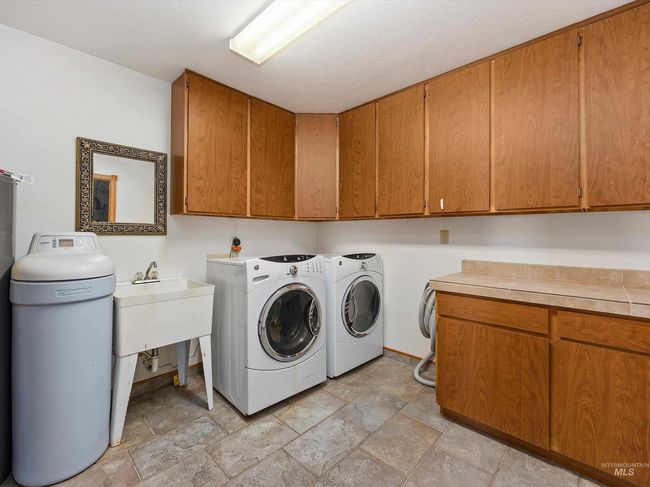 1872 E 1750 S, House other with 4 bedrooms, 3 bathrooms and 2 parking in Gooding ID | Image 36