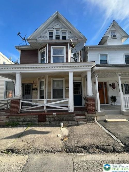 223 W Rowe St, Tamaqua, PA, 18252-1243 | Card Image