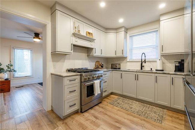 182 Huxley Ave S, House other with 4 bedrooms, 2 bathrooms and 3 parking in Hamilton ON | Image 14
