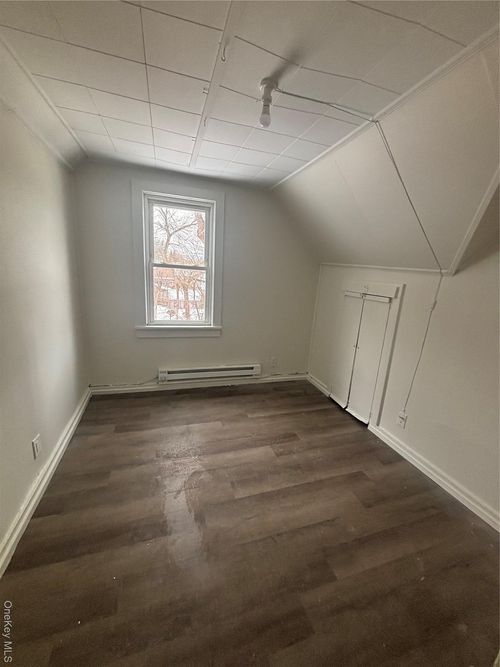 3-147 Downs St, Kingston, NY, 12401-3534 | Card Image