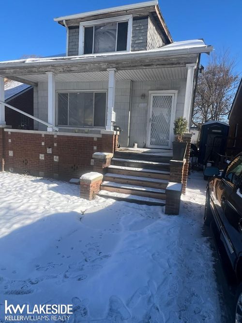 18646 Saint Louis St, Detroit, MI, 48234-2717 | Card Image