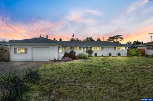 1023 37th Av Sw, Albany, OR, 97321 | Card Image