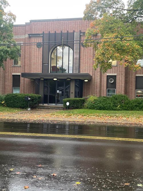 1025 N Michigan St, Elkhart, IN, 46514-2215 | Card Image