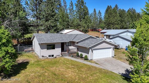 1911 E Sundance Dr, Post Falls, ID, 83854-9534 | Card Image