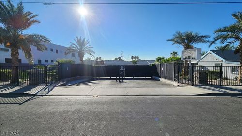2-1401 E Carson Avenue, Las Vegas, NV, 89101 | Card Image