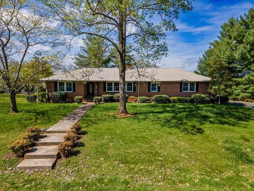 401 E Petty Ln, Winchester, TN, 37398-1211 | Card Image