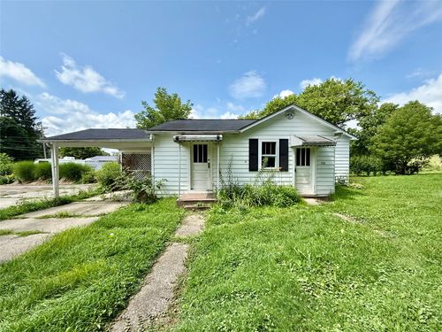 722 Turnpike St, Waterford, PA, 16441-7806 | Card Image