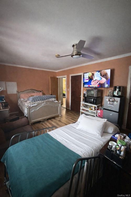 501 Lafayette Ave, Rockville Centre, NY, 11570-3410 | Card Image