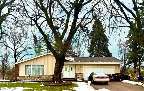 1929 Sunnyside Dr, Waukesha, WI, 53186-2830 | Card Image