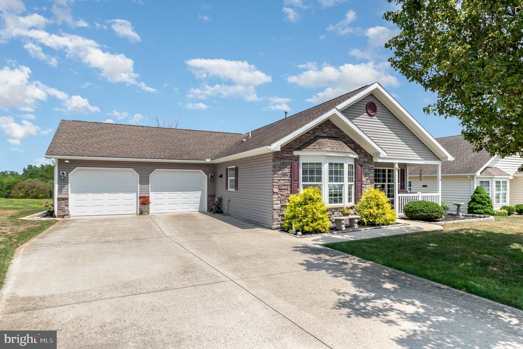 Colonial Ct, Shippensburg, PA 17257