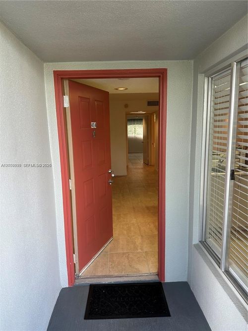 404g-800 Sw 137th Ave, Pembroke Pines, FL, 33027-7412 | Card Image