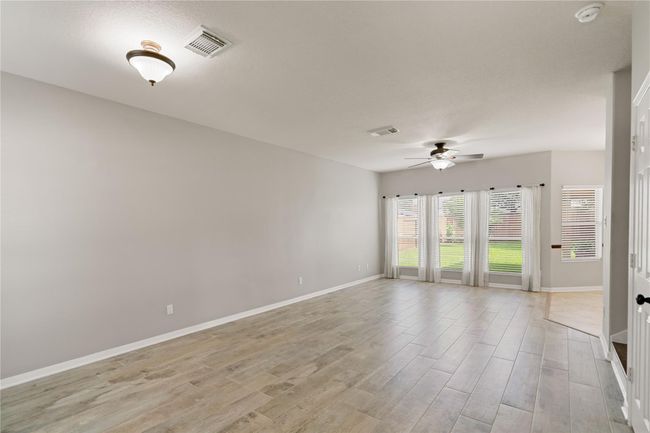 12106 Hawthorne Hill Cir, House other with 3 bedrooms, 3 bathrooms and 2 parking in Humble TX | Image 10