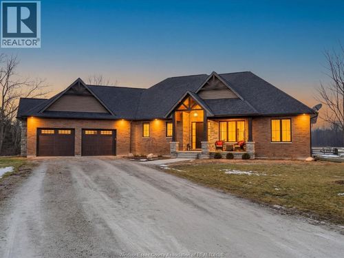 4940 4th Concession Rd E, Harrow, ON, N0R1G0 | Card Image