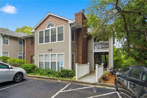 619 Barrington Hills Dr, Sandy Springs, GA, 30350-3865 | Card Image