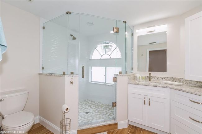 E-201 - 2671 Citrus Lake Dr, Condo with 3 bedrooms, 2 bathrooms and 1 parking in NAPLES FL | Image 18