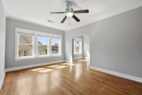 2n-4856 W Warner Ave, Chicago, IL, 60641-1816 | Card Image