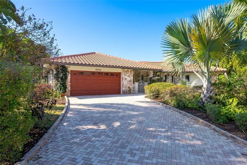 5456 Azure Way, SARASOTA, FL, 34242-1802 | Card Image
